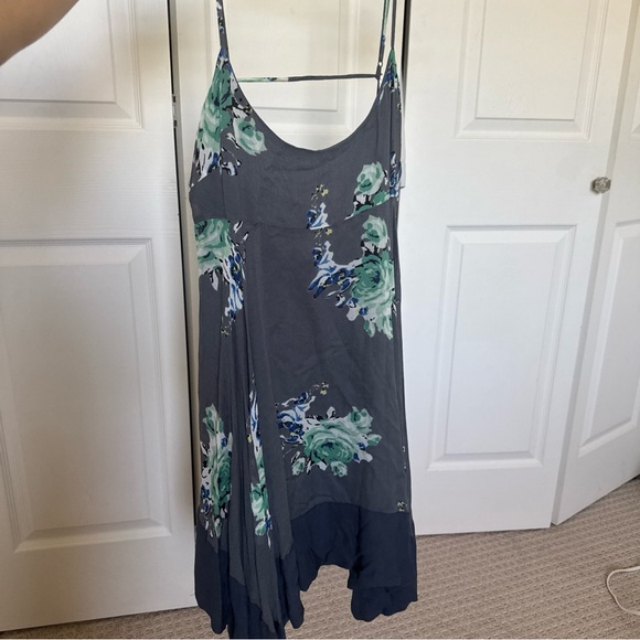FREE PEOPLE Faded Bloom Printed Slip Dress in gray floral size small - Picture 2 of 10